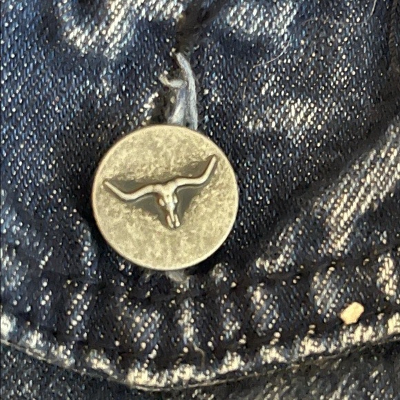 Liquor n Poker Jean jacket in a XSmall layer denim - Picture 7 of 10